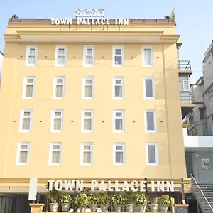 Hotel Town Pallace Patel Nagar New
