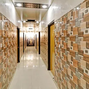 Hotel Collection O Qotel Peeragarhi